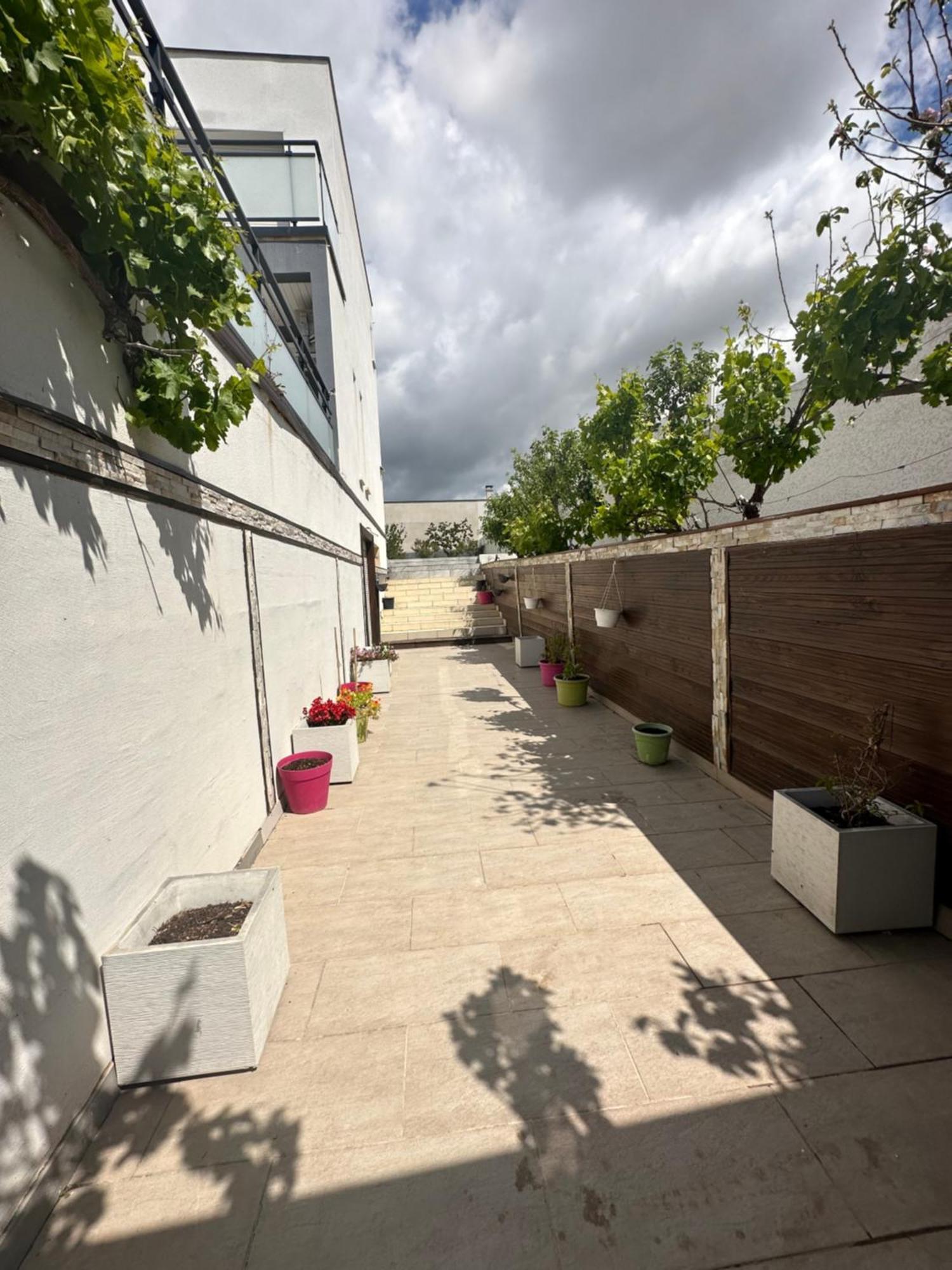 Superbe Appartement Avec Piscine Et Spa Privatif Villeneuve-les-Beziers Exterior foto